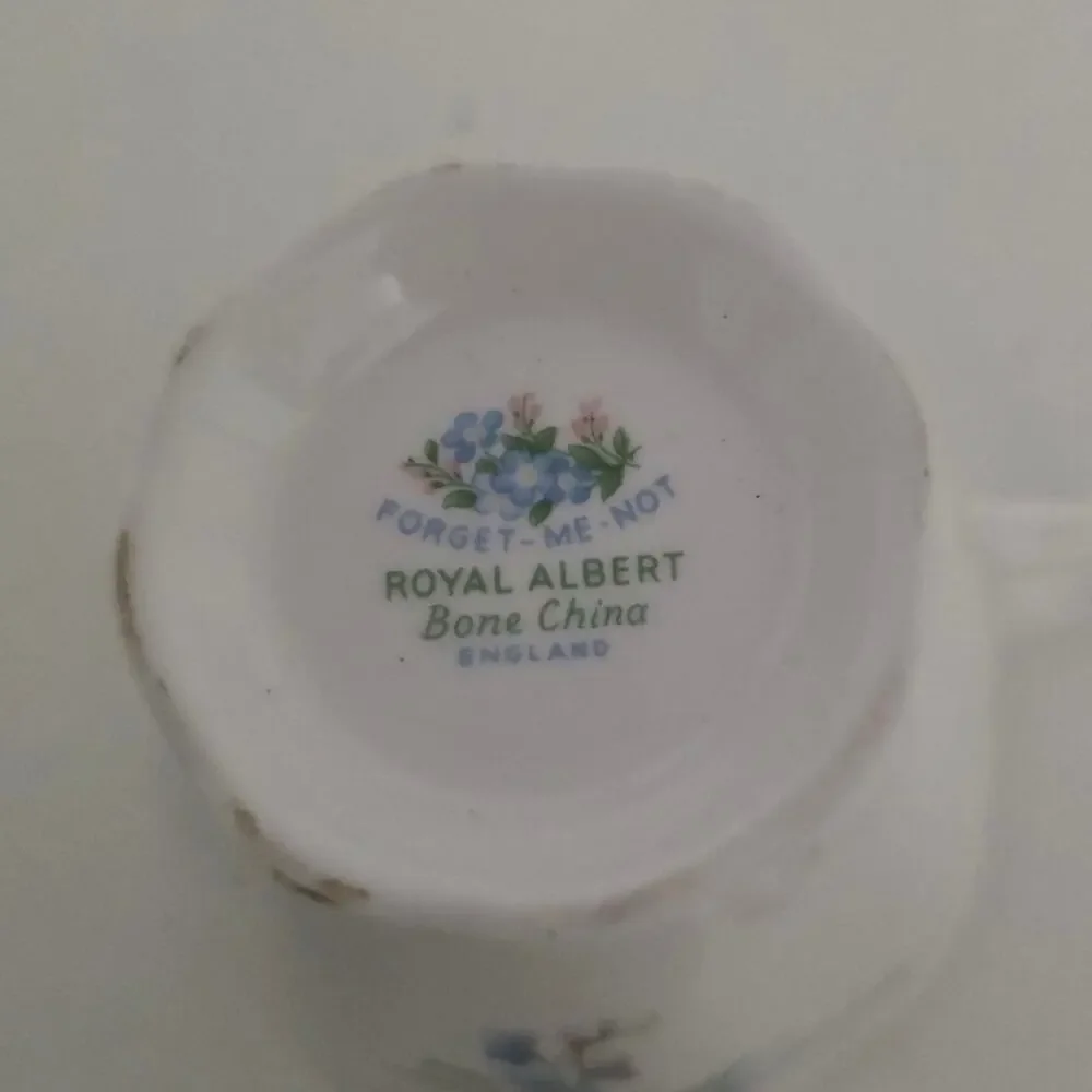 Royal Albert 